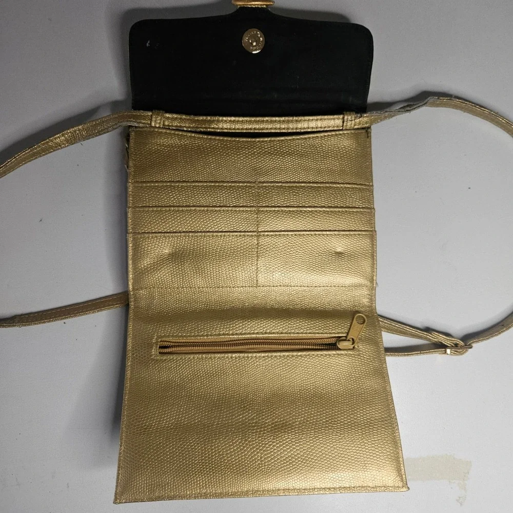 Vintage gold metallic